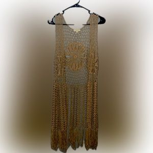 Women’s crotchet top